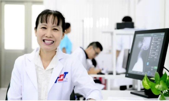 Bác sĩ Hồ Phạm Thục Lan Và Giải Thưởng Phụ Nữ Việt Nam 2019