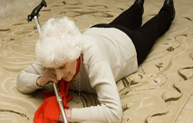 Phòng ngừa té ngã: chìa khoá tránh gãy xương